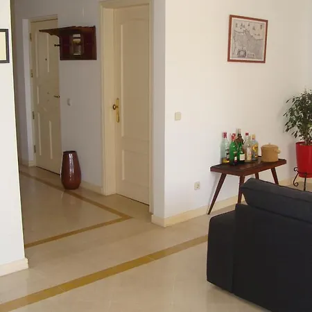 Appartement House Parede