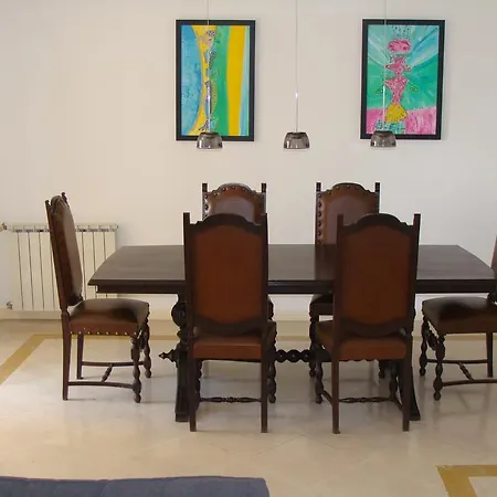 Appartement House Parede